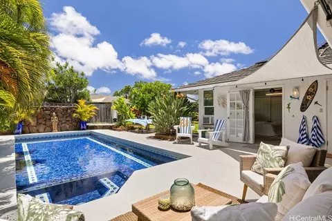 279 Aikahi Pl, Kailua, HI 96734