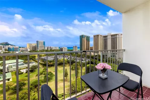 1920 Ala Moana Blvd #1705, Honolulu, HI 96815