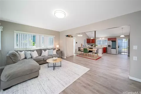 95-305 Kahikinui Ct #203, Mililani, HI 96789