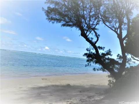 53-549 Kamehameha Hwy #304, Hauula, HI 96717