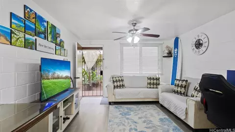 94-245 Leowahine St #130, Waipahu, HI 96797