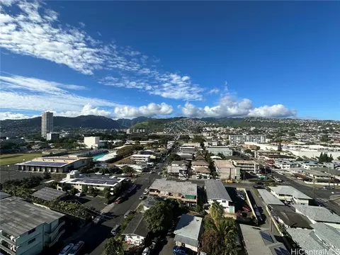 737 Olokele Ave #1502, Honolulu, HI 96816