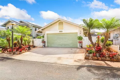 94-1102 Awalua St, Waipahu, HI 96797