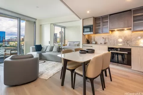 1000 Auahi St #1503, Honolulu, HI 96814