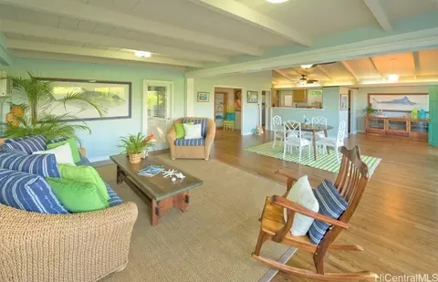 250 Kaalawai Pl, Honolulu, HI 96816