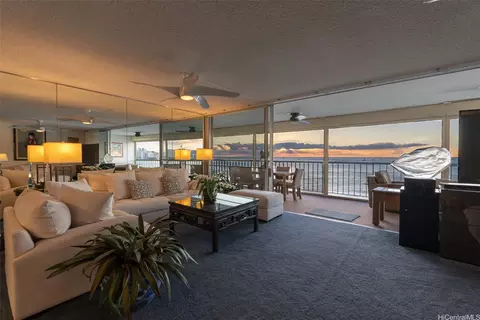 2877 Kalakaua Ave #503/504, Honolulu, HI 96815