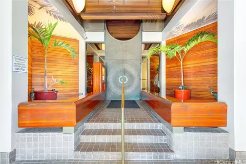 1221 Victoria St #PH 3, Honolulu, HI 96814