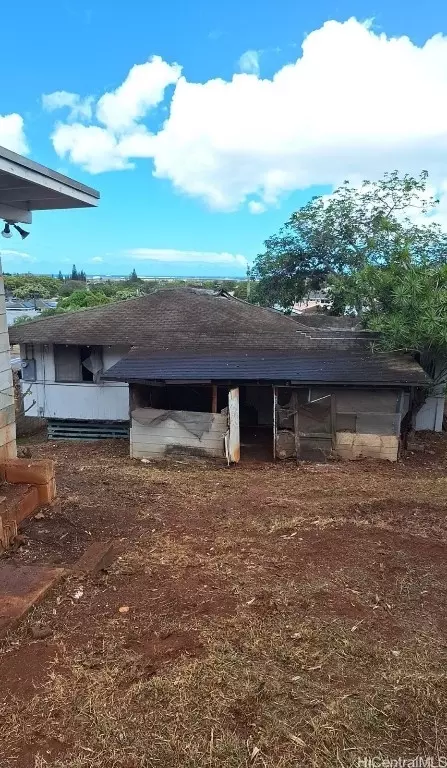 1076 Wiliki Dr, Honolulu, HI 96818