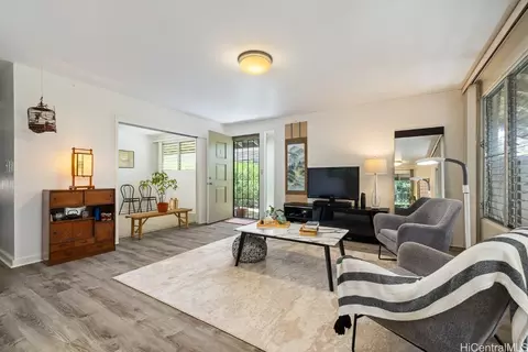 4964 Kilauea Ave # -1, Honolulu, HI 96816