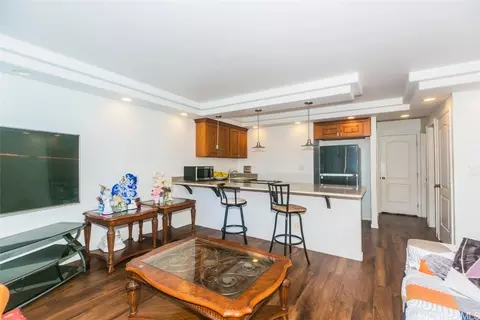 94-246 Leoku St #G218, Waipahu, HI 96797