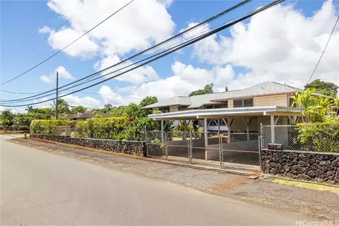 192 Uuku St, Wahiawa, HI 96786