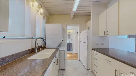 4140 Keanu St #71, Honolulu, HI 96816