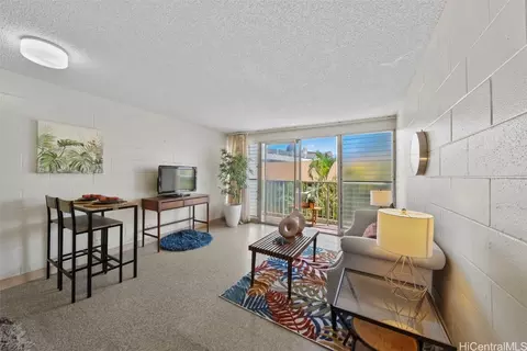1715 Fern St #303, Honolulu, HI 96826