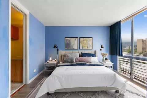 780 Amana St #802, Honolulu, HI 96814