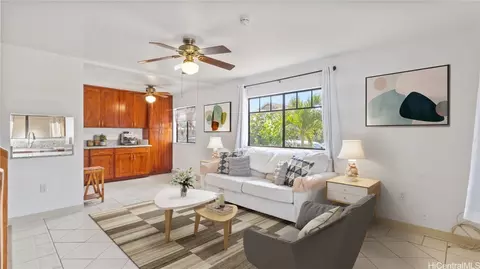 94-206 Kaiholena Pl, Waipahu, HI 96797