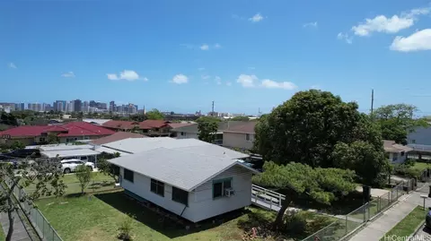 1453 Kapalama Ave, Honolulu, HI 96817