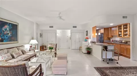 4999 Kahala Ave #227, Honolulu, HI 96816