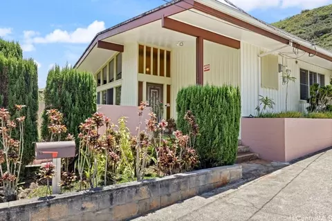 1767 Ala Aolani St, Honolulu, HI 96819