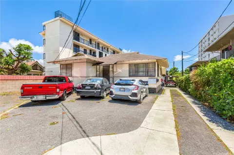 1703 S Beretania St, Honolulu, HI 96826