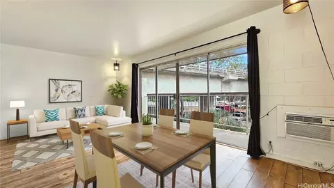 2873 S King St #201, Honolulu, HI 96826