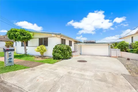 1702 Piikea St, Honolulu, HI 96818