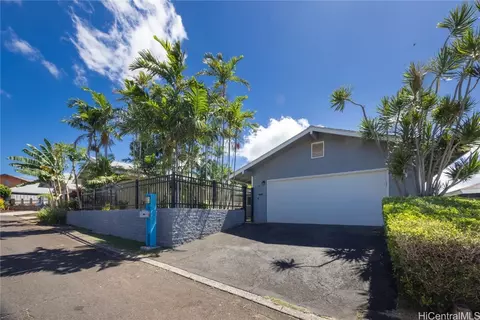 94-366 Kuanalio Way, Mililani, HI 96789