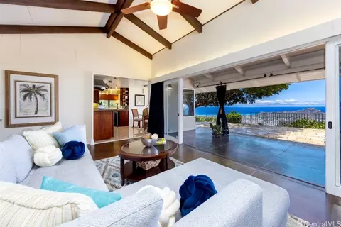 5112 Maunalani Cir, Honolulu, HI 96816