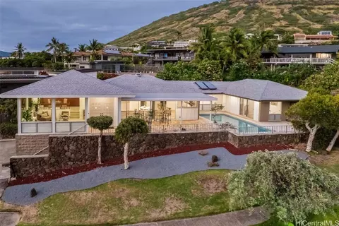 51 Hanapepe Loop, Honolulu, HI 96825