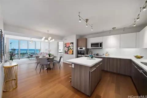 888 Kapiolani Blvd #3707, Honolulu, HI 96813