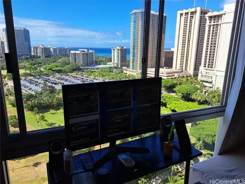 1920 Ala Moana Blvd #1915, Honolulu, HI 96815