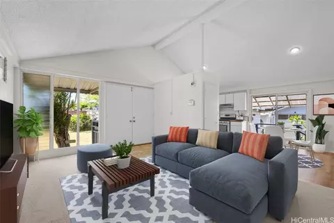 94-1025 Lumiauau St, Waipahu, HI 96797
