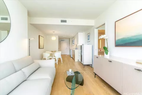 1001 Queen St #909, Honolulu, HI 96814