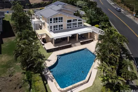 915 Kahauloa Pl, Honolulu, HI 96825
