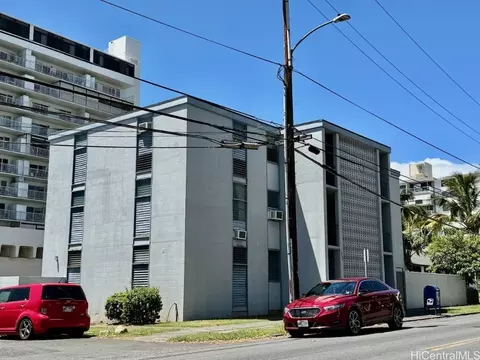 1648 Keeaumoku St, Honolulu, HI 96822