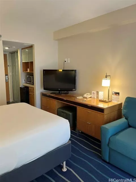 410 Atkinson Dr #459, Honolulu, HI 96814