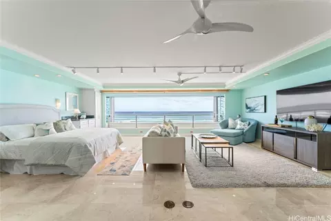 2895 Kalakaua Ave #701, Honolulu, HI 96815
