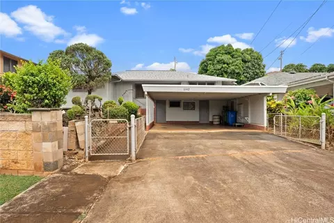 1142 Hookahi St, Pearl City, HI 96782
