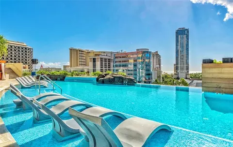 2139 Kuhio Ave #1108, Honolulu, HI 96815