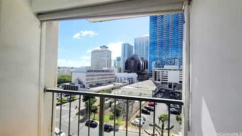 747 Amana St #716, Honolulu, HI 96814