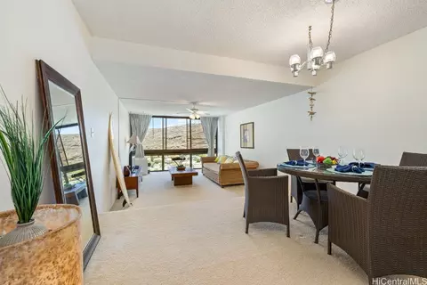 501 Hahaione St #1-16G, Honolulu, HI 96825