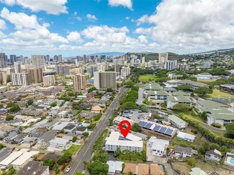 1936 Wilder Ave #306, Honolulu, HI 96822