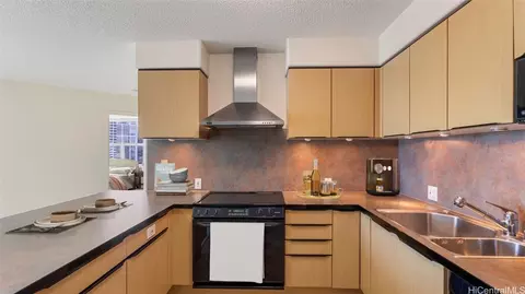 801 S King St #2804, Honolulu, HI 96813
