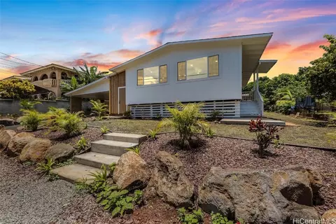 94-1328 Henokea St, Waipahu, HI 96797