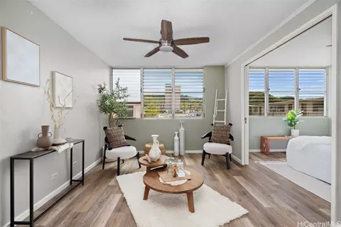 909 Kahuna Ln #301, Honolulu, HI 96826