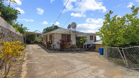 1531 Paula Dr #A, Honolulu, HI 96816
