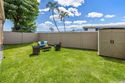 98-945 Moanalua Rd #604, Aiea, HI 96701