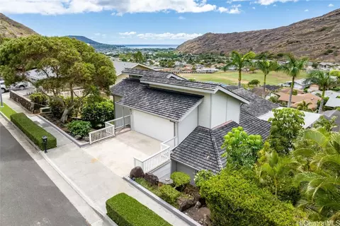 911 Ainapo St, Honolulu, HI 96825