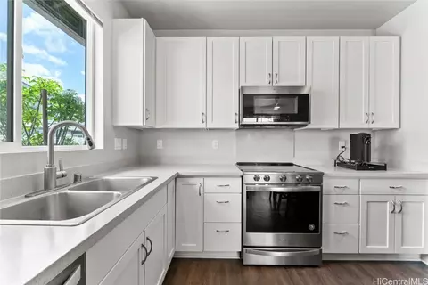 91-3475 Nana Hope St #801, Ewa Beach, HI 96706