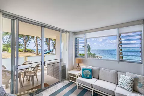 53-549 Kamehameha Hwy #106, Hauula, HI 96717