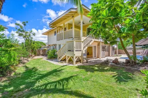 7288 Ninini Pl, Honolulu, HI 96825